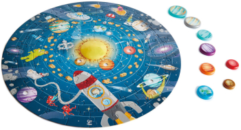 Puzzle Sistemul Solar pentru copii cu led si planete din lemn 102 piese Hape 