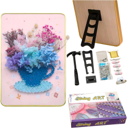 Set creativ de broderie pentru String Art Zola lumini LED placa de lemn perforata cu suport snururi colorate model cana cu flori 21 x 