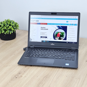 Laptop Second Hand FUJITSU LIFEBOOK U747 Procesor I5 7200U Memorie RAM 8 GB SSD 256 GB NVME Webcam US/UK Backlight FARA BATERIE Ecran 14.0 