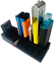 Organizator USB si Carduri de Memorie &ndash Suport Birou Compact 5 Sloturi USB + 10 Sloturi SD/MicroSD Printat 3D din PLA Negru 