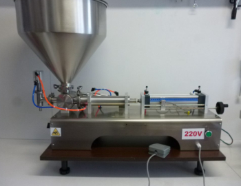 Masina de imbutelia maioneza ketchup 