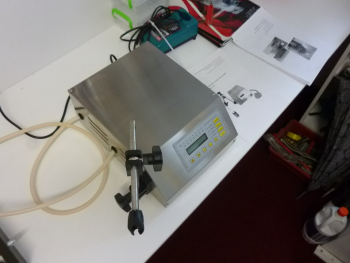 Masina imbuteliere sucuri 