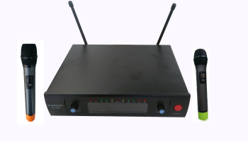 Set Microfoane Profesionale Wireless Ak-500 Cu Valiza 