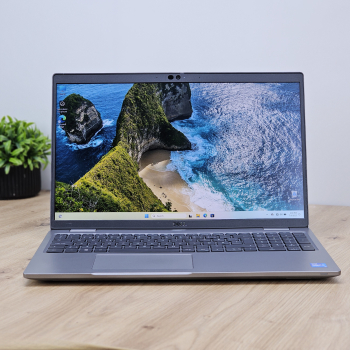 Laptop Second Hand DELL LATITUDE 5520 Procesor I5 1145G7 Memorie RAM 16 GB SSD 512 GB NVME Windows 11 Pro Webcam US Backlight Touchscreen 