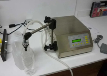 Masina imbuteliere ulei 