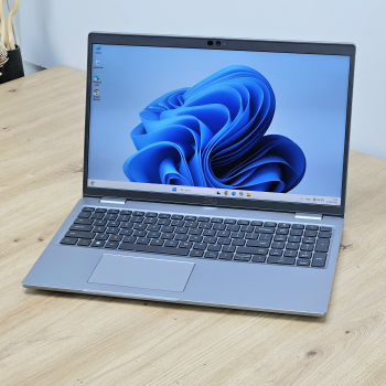 Laptop Second Hand DELL PRECISION 3560 Procesor I7 1165G7 Memorie RAM 16 GB SSD 512 GB NVME Windows 11 Pro Placa video Nvidia Quadro T500