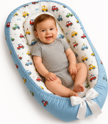 Cosulet Bebelusi pentru Dormit tip Baby Nest Linomag&reg cu Doua Fete 0-24 Luni 90x55cm Husa Bumbac Confort and Siguranta Alb/Blue 