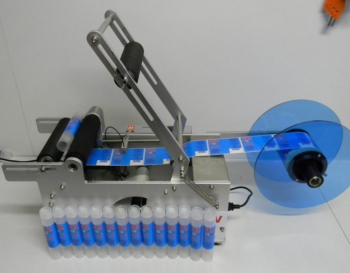 Masina de etichetat borcane si conserve 