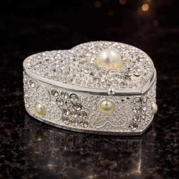 Cutie Bijuterii in Forma de Inima 5x5 cm cu Perle si Strasuri AZAY &ndash Caseta Bijuterii Eleganta Cutie Inel Cadou Romantic Femei Ambalaj Premium