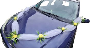Aranjament floral mașini tematica nunta galben 3 m trandafiri