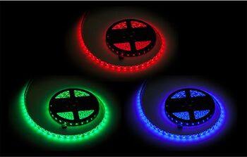 BANDA LED IP65 RGB 5M Rebel