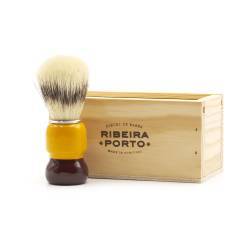 Pamatuf Antiga Barbearia cu maner de lemn si par de mistret 