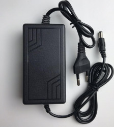 SURSA ALIMENTARE 12V 2A TIP DESKTOP 
