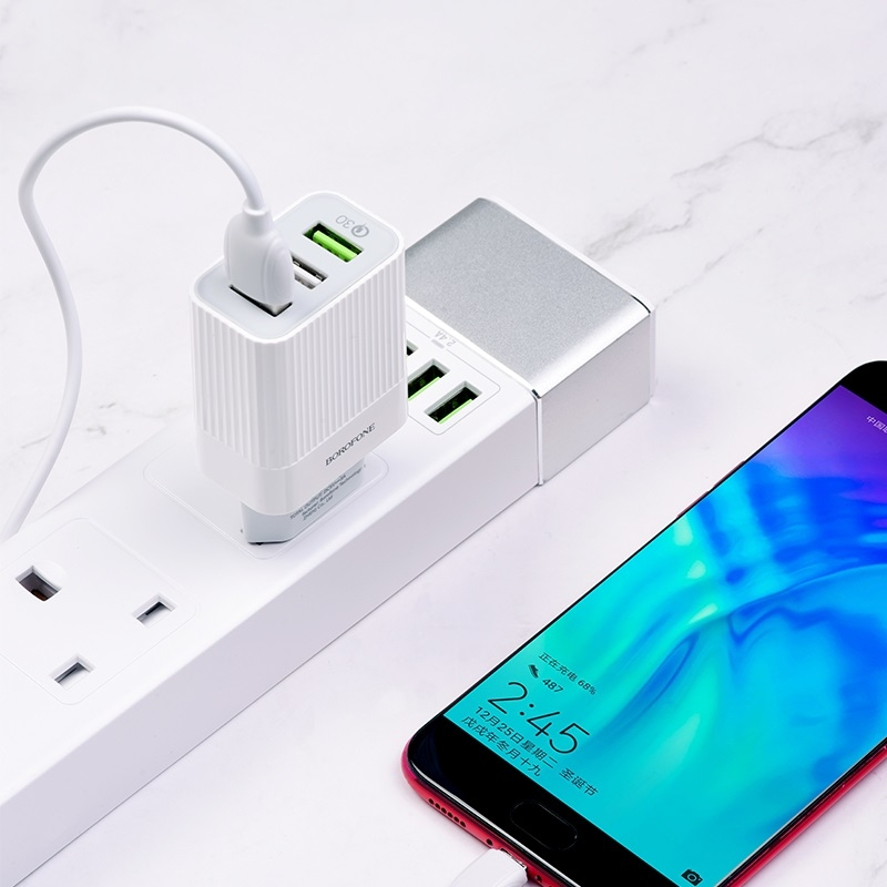 imagine incarcator retea borofone a40a 3 porturi usb a