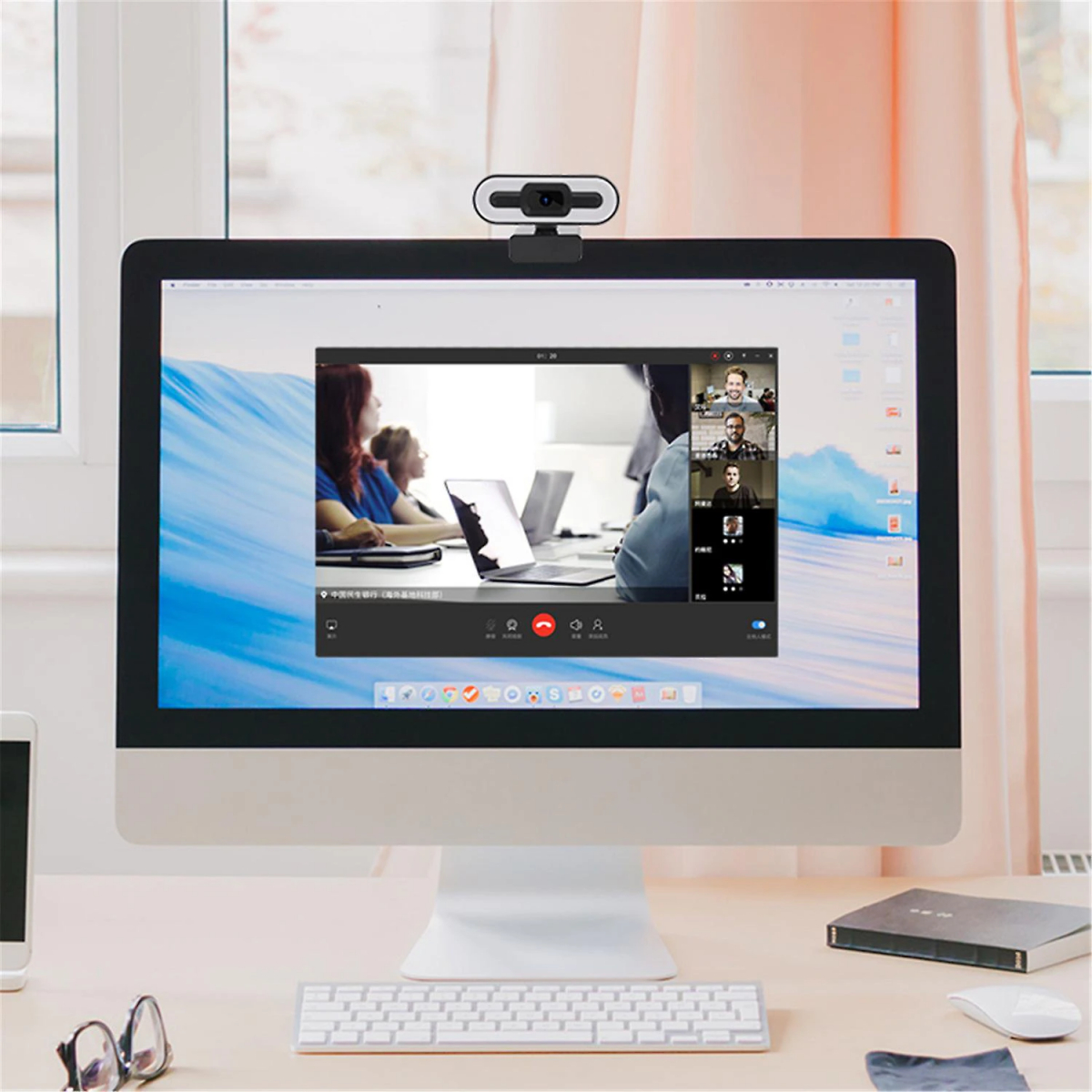 Camera web 4K LED ajustabil pe 3 nivele intensitate Microfon HI-FI stereo