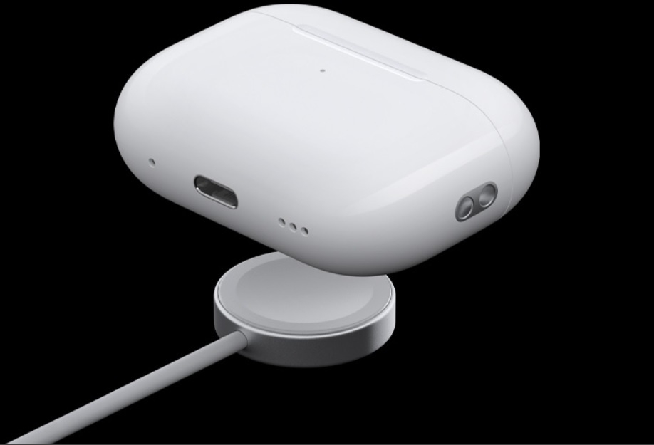 Casti True Wireless Apple AirPods Pro 2 cu MagSafe Case USB-C 2023