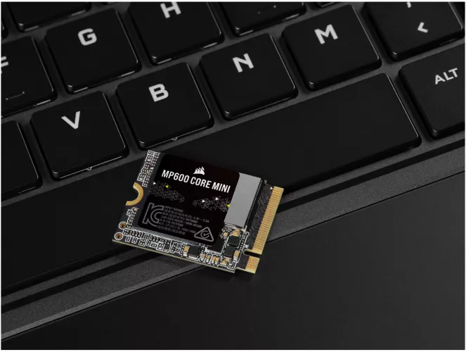Solid-State Drive SSD Corsair MP600 CORE Mini 1TB PCIe Gen4 x4