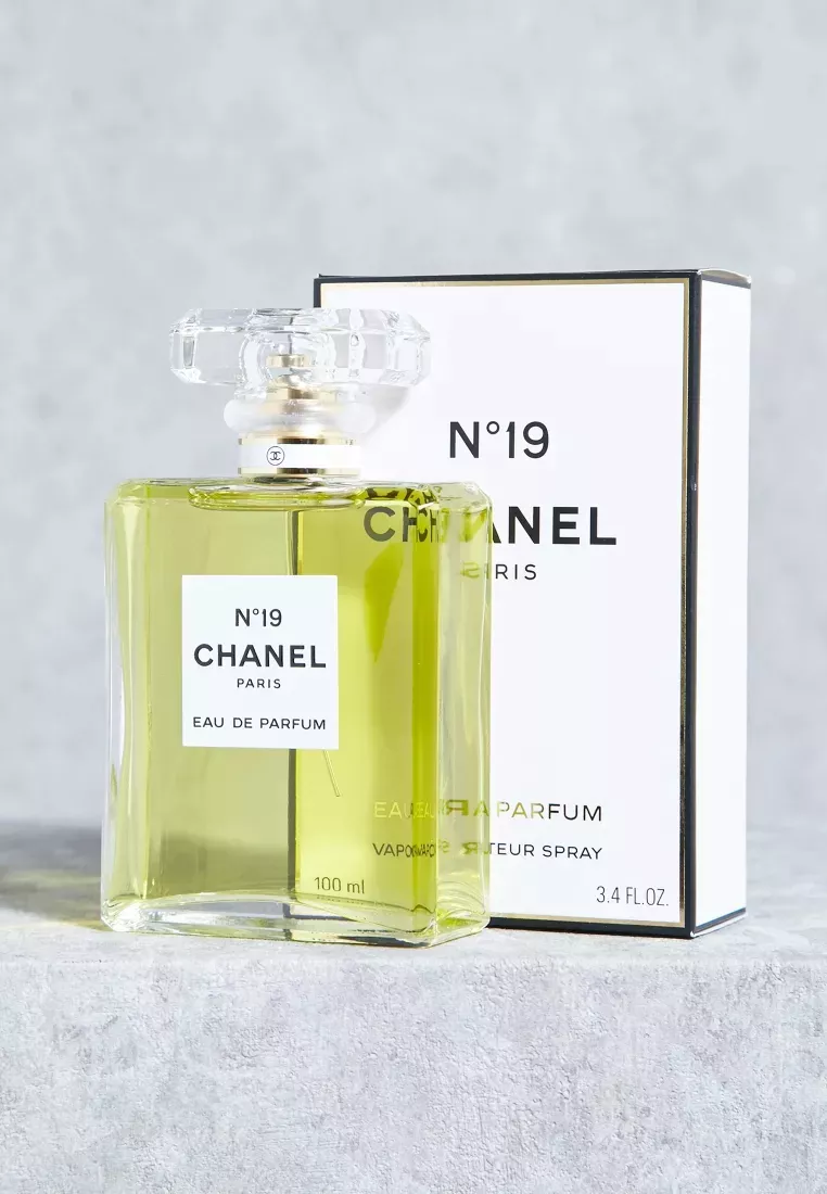 Apa de parfum pentru femei Chanel N and ordm 19 100 ml