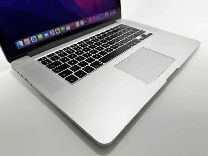 Apple MacBook Pro 15インチ SSD256GB メモリ16GB Laptop Apple MacBook Pro 15, ecran Retina, Touch Bar