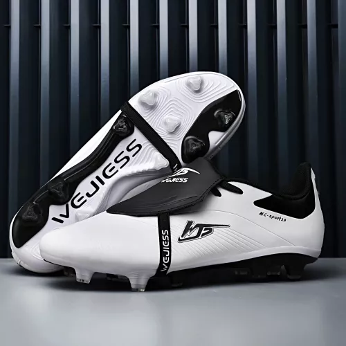 Ghete de fotbal MBrands 8.7 cu crampoane din plastic FG alb 37