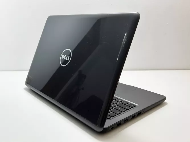 Laptop Dell Inspiron 5567 i7-7500u 32 GB ram DDR4 512 GB SSD 15.6