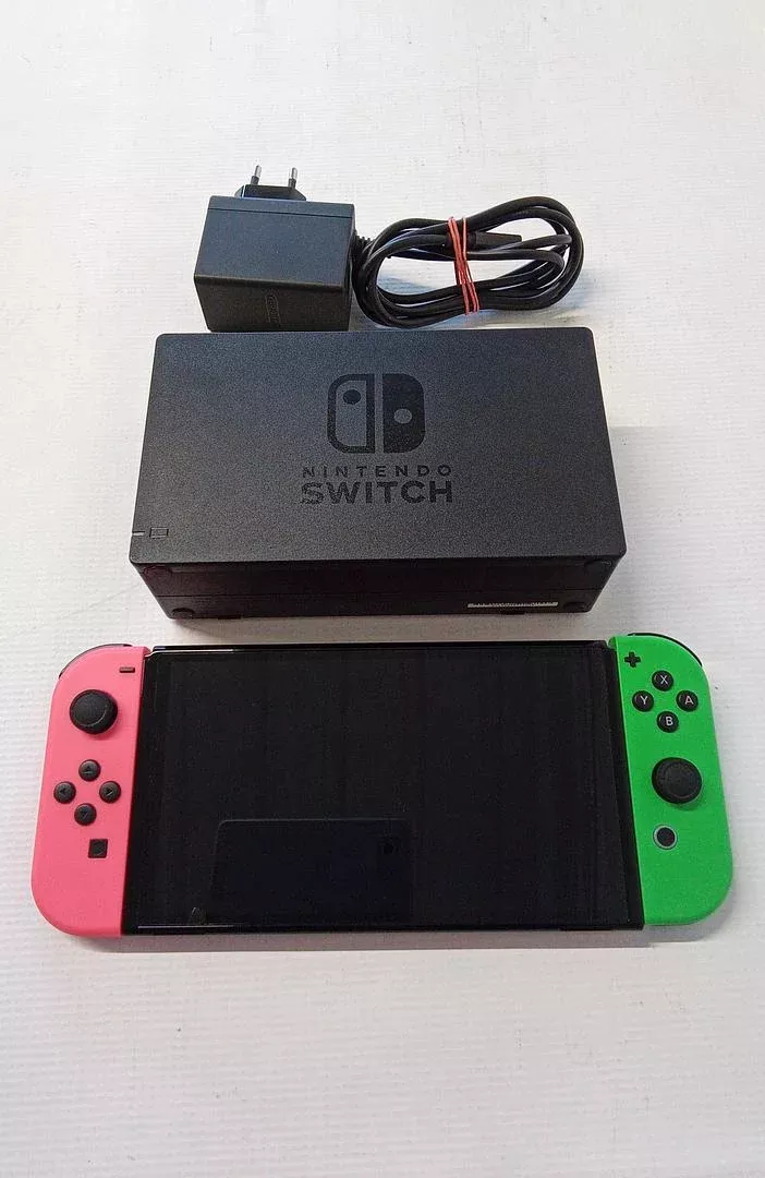 Consola Nintendo Switch negru - RESIGILAT