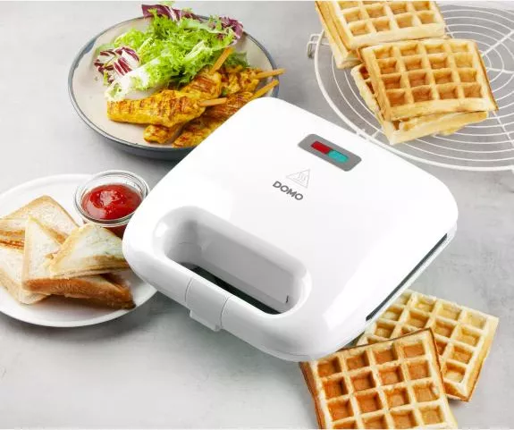 Aparat de sandwich 3 in 1 Domo DO1090C cu placi interschimbabile
