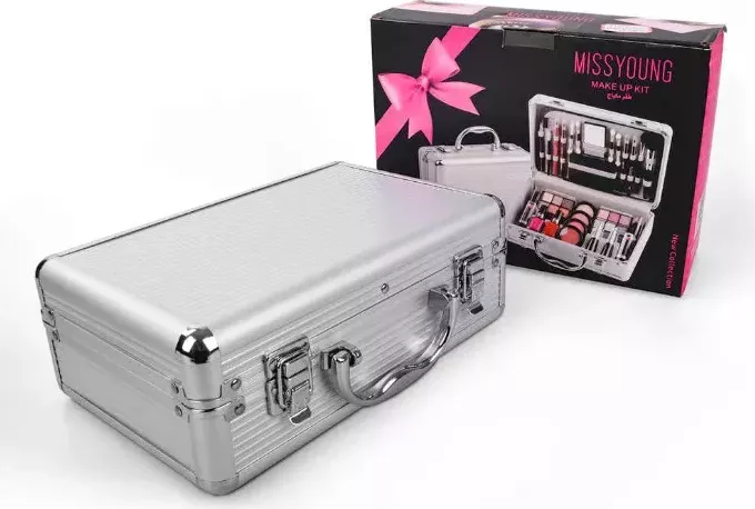 Trusa Machiaj + Geanta depozitare cosmetice Magic Color Makeup Kit