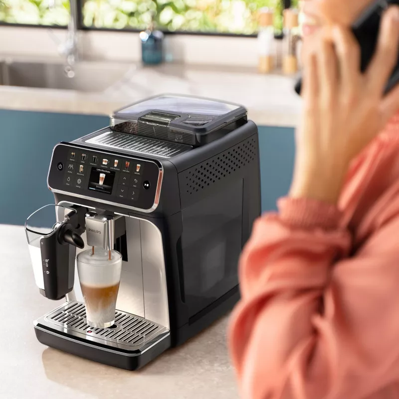 Masina de cafea Philips LatteGo 5500 EP5543/90 1500W 15 bar 1.8 L