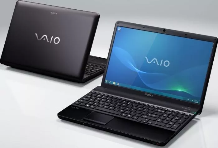 Notebook Sony Vaio VPC-EH2Q1EB i5 2430M 640GB 4GB GT410M WIN7